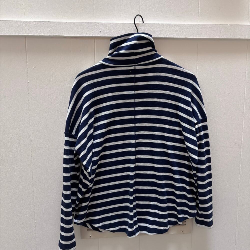 Aerie Womens Size M Long Sleeve Turtleneck Navy Blue And White Striped - Picture 3 of 7